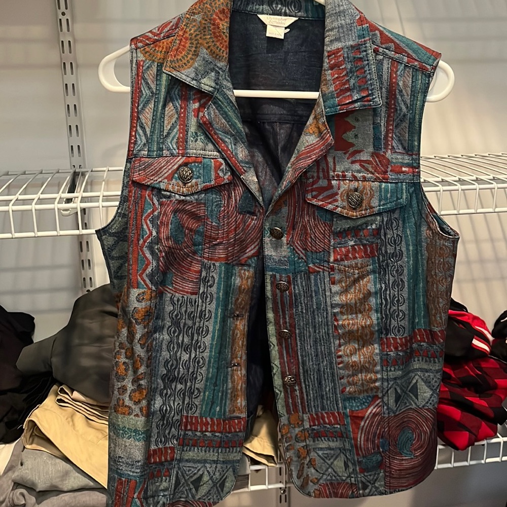 Christopher Banks vest